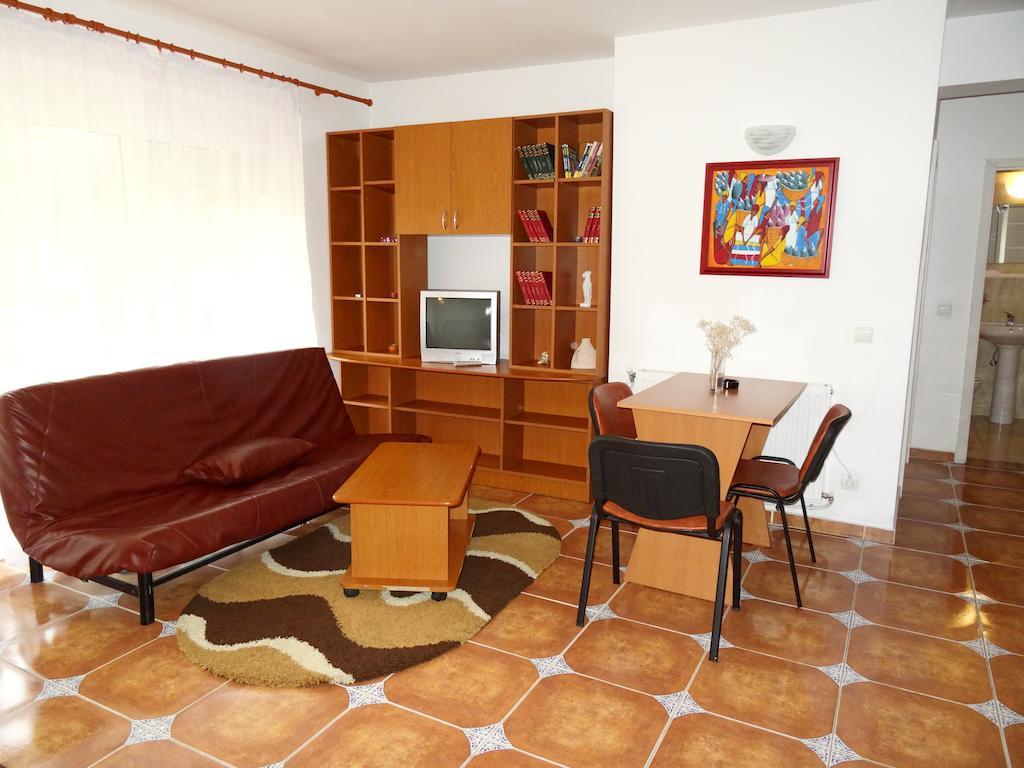 נפטון Club Topaz Apartments חדר תמונה