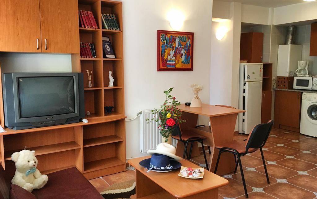 נפטון Club Topaz Apartments מראה חיצוני תמונה