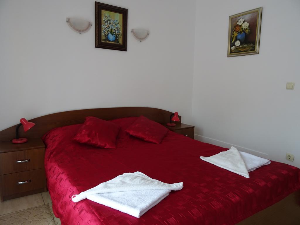 נפטון Club Topaz Apartments מראה חיצוני תמונה